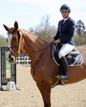 Monica Ballard clinches the win in the First Nupafeed Supplements Senior Discovery Second Round at Parwood Equestrian Centre Monica Ballard clinches the win in the First Nupafeed Supplements Senior Discovery Second Round at Parwood Equestrian Centre